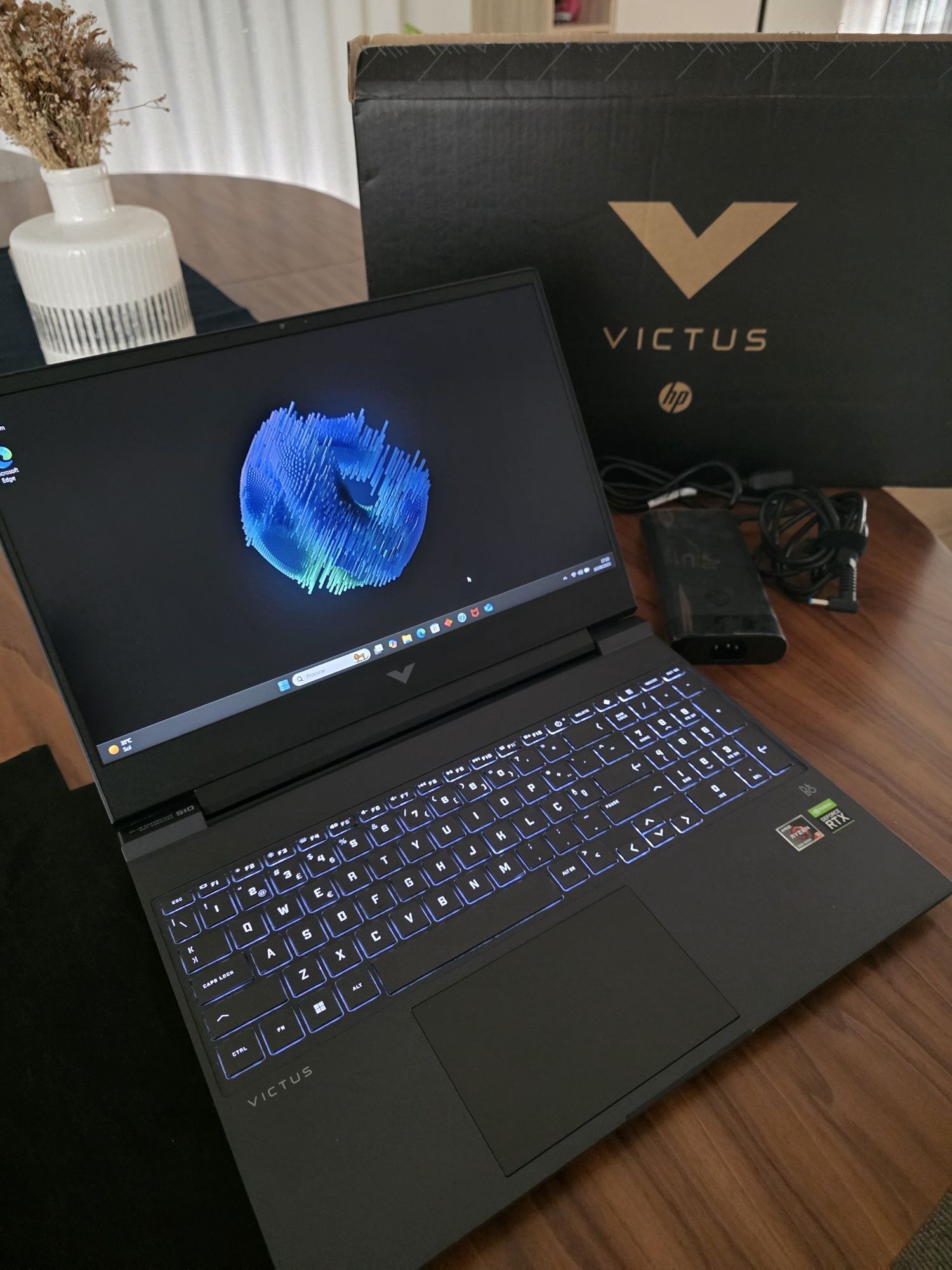 Gaming HP Victus RTX 3050 Ryzen 5 16GB 512GB NOVO. Troca/retoma. Caixa
