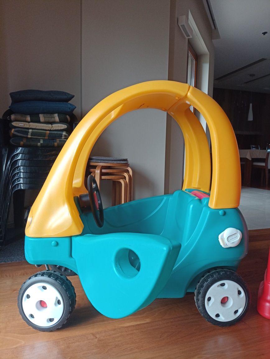 Little Tikes Grand Coupe Cozy auto samochód dystrybutor paliwa jeździk