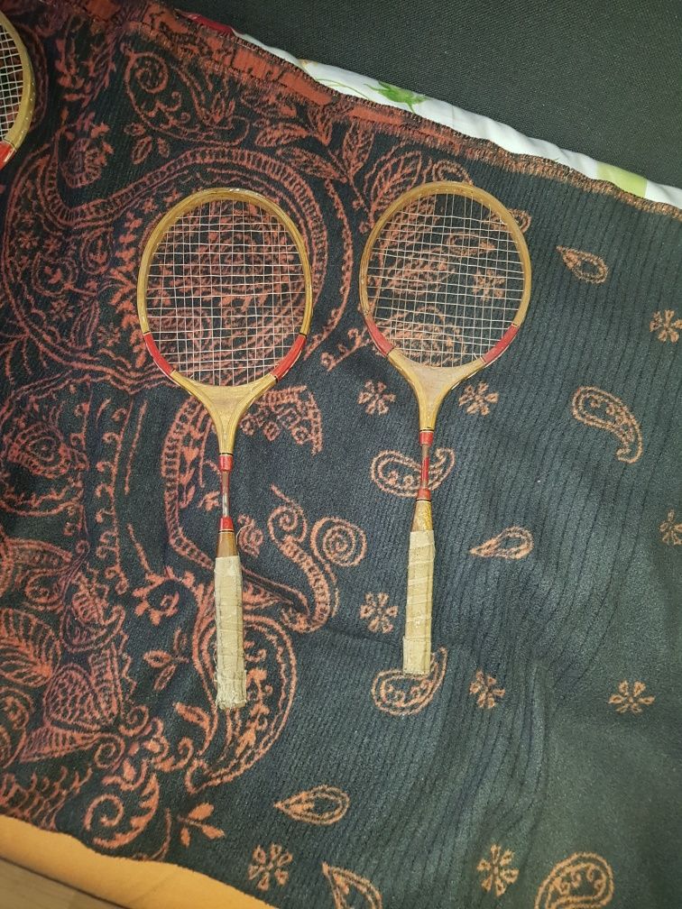 Paletki do badmintona dwa komplety prl