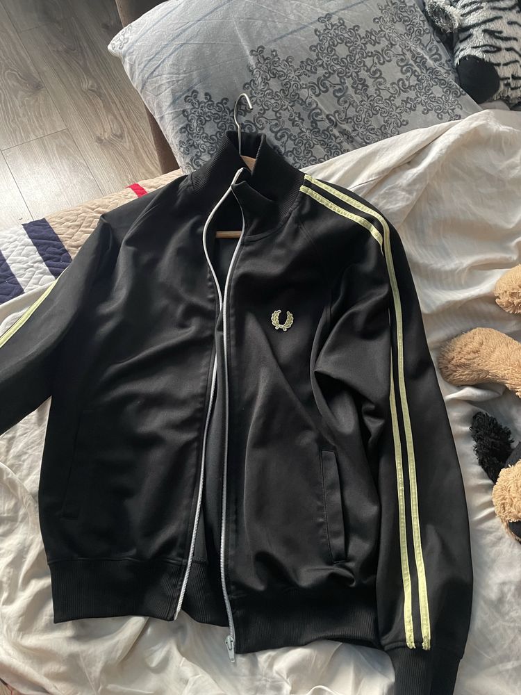 Олімпйка фред пері Fred perry оригінал