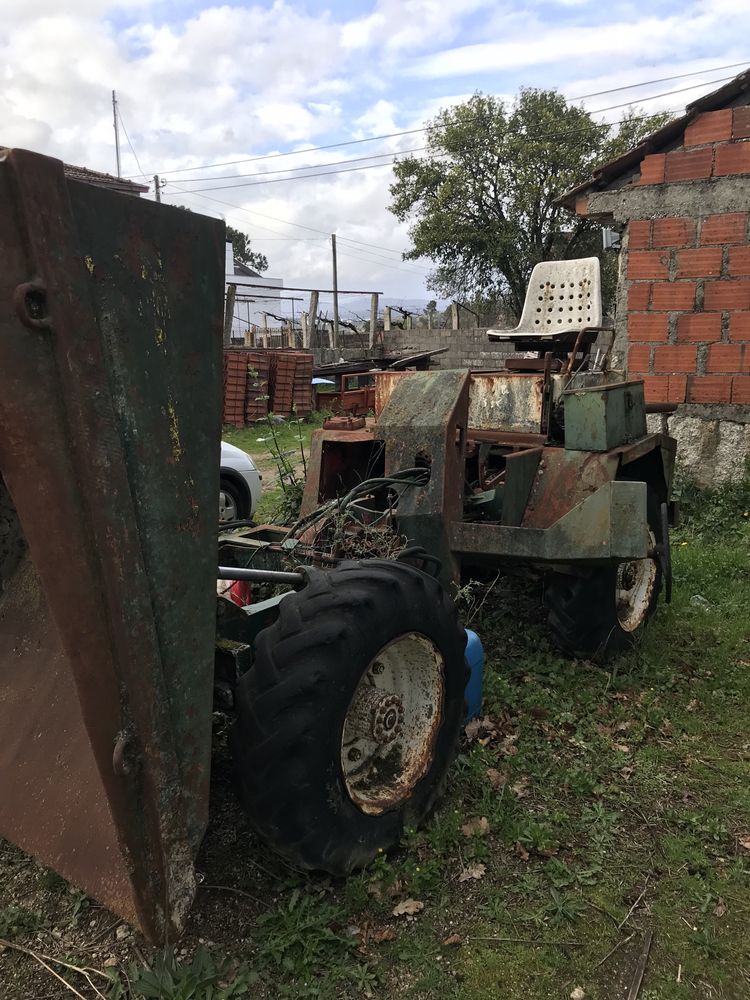 Dumper 4x4 sem caixa de velocidades