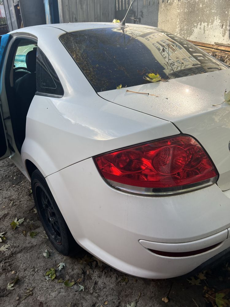Продам авто Fiat linea