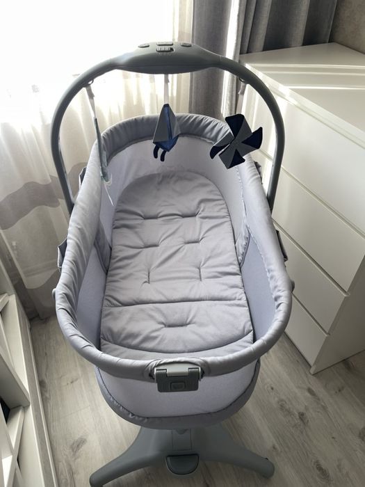 Ліжечко-стільчик Chico 5 в 1 Baby Hug Pro