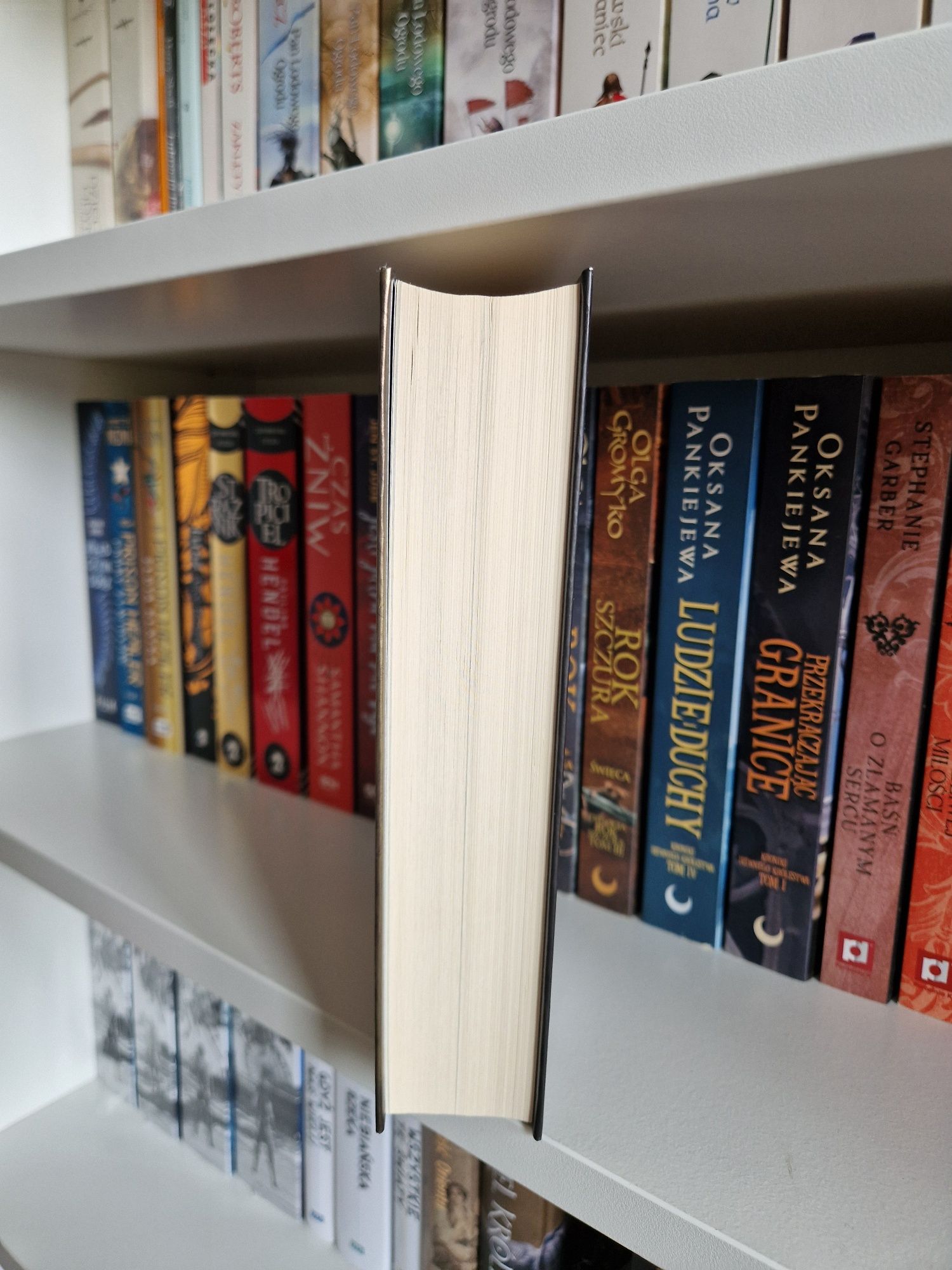 Król z bliznami, Leigh Bardugo