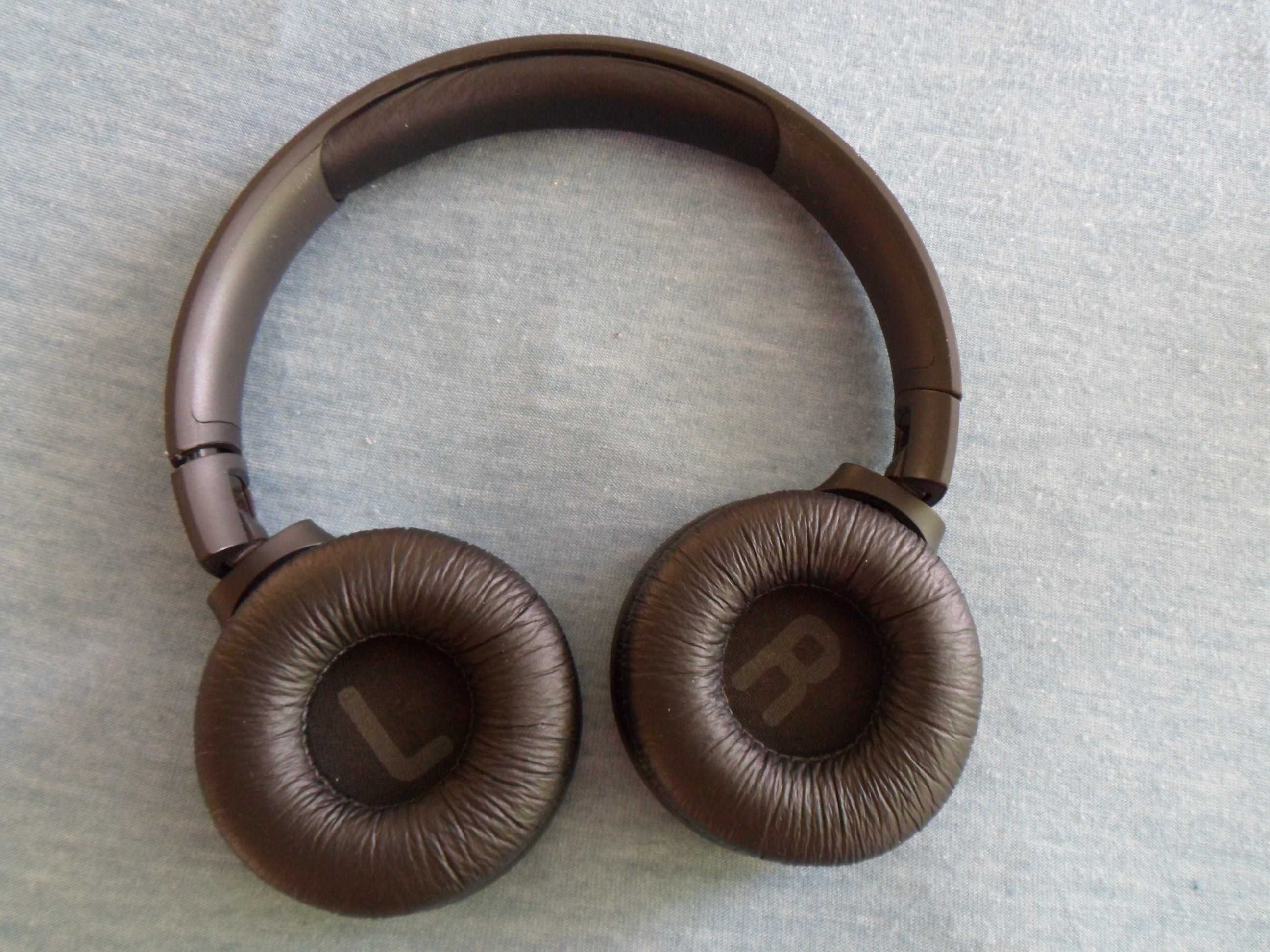 Słuchawki JBL Tune 500 BT - niesprawne.
