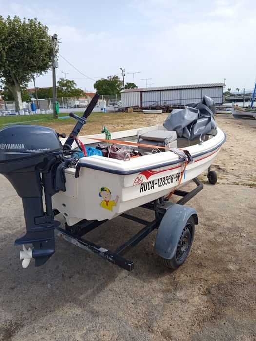 Vendo barco c/reboque e com motor Yamaha 9.9 cv