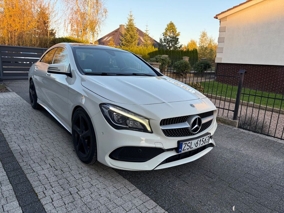 Mercedes-Benz CLA 4MATIC 2.0 Benzyna Automat AMG Line Full LED Panorama Alu PDC