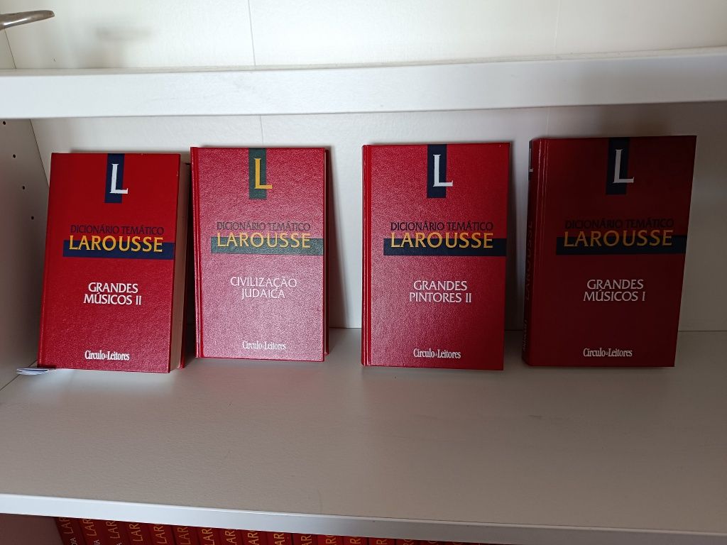 Livros Nova Enciclopédia Larosse