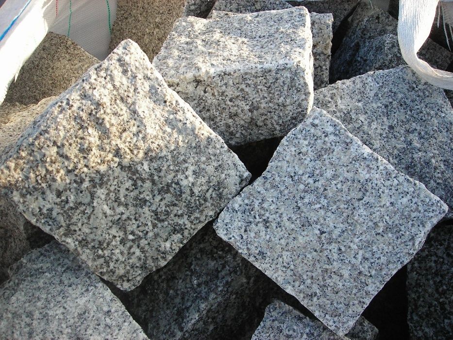 Kostka 20x20x10 granitowa opornik obrzeże brukowa żwir granit ziemia