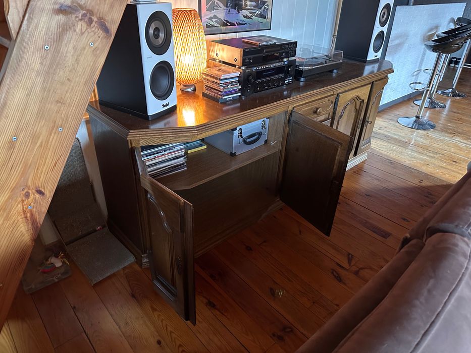 Klasyczna komoda drewniana (szer. 232 cm) - Bardzo solidna