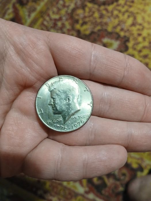 Американские 50 центов с Кэнедди