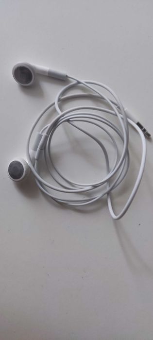 Наушники для iPhone, iPad в хорошем состоянии
