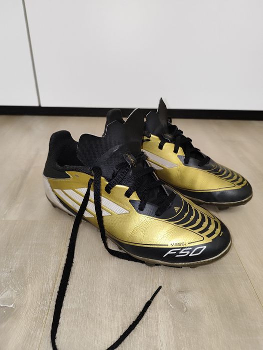 Chuteiras adidas criança