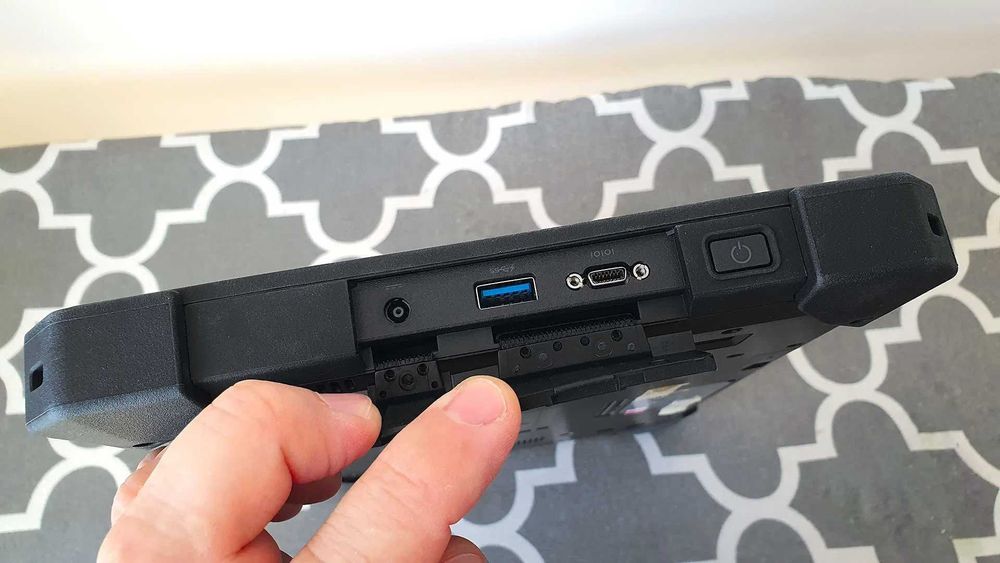 Защищенный планшет Dell 7202 Rugged, 12"/Core M/8GB/128GB/GPS/4G/IP65