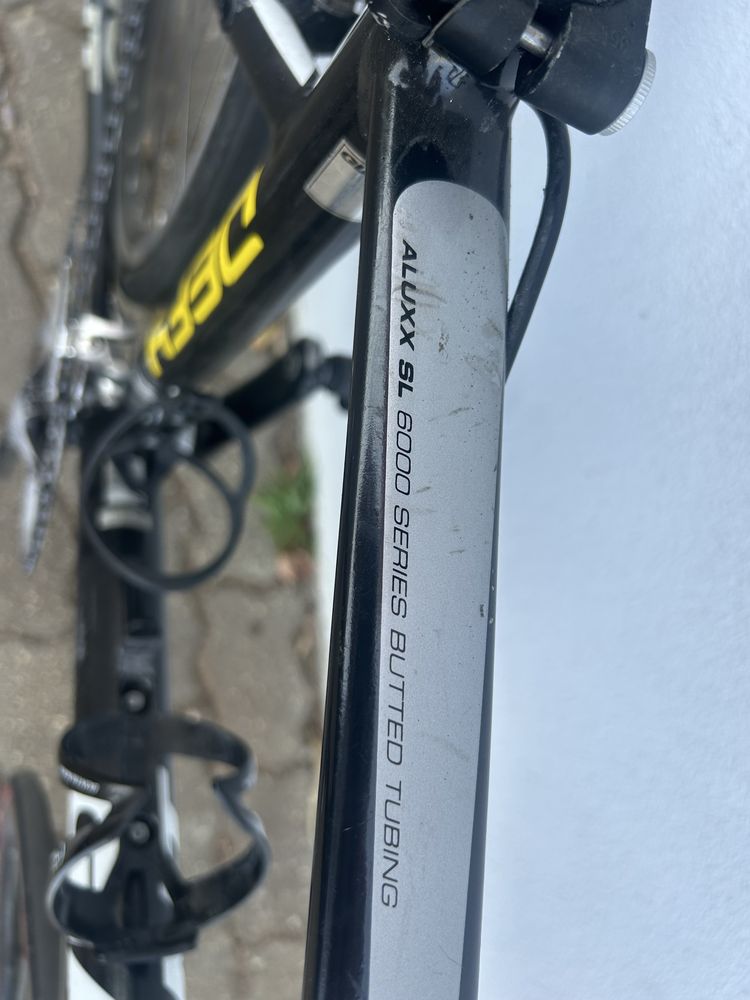 Bicicleta estrada Giant defy 2