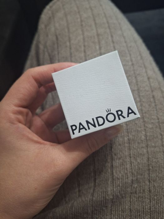 Pudelko Pandora biale