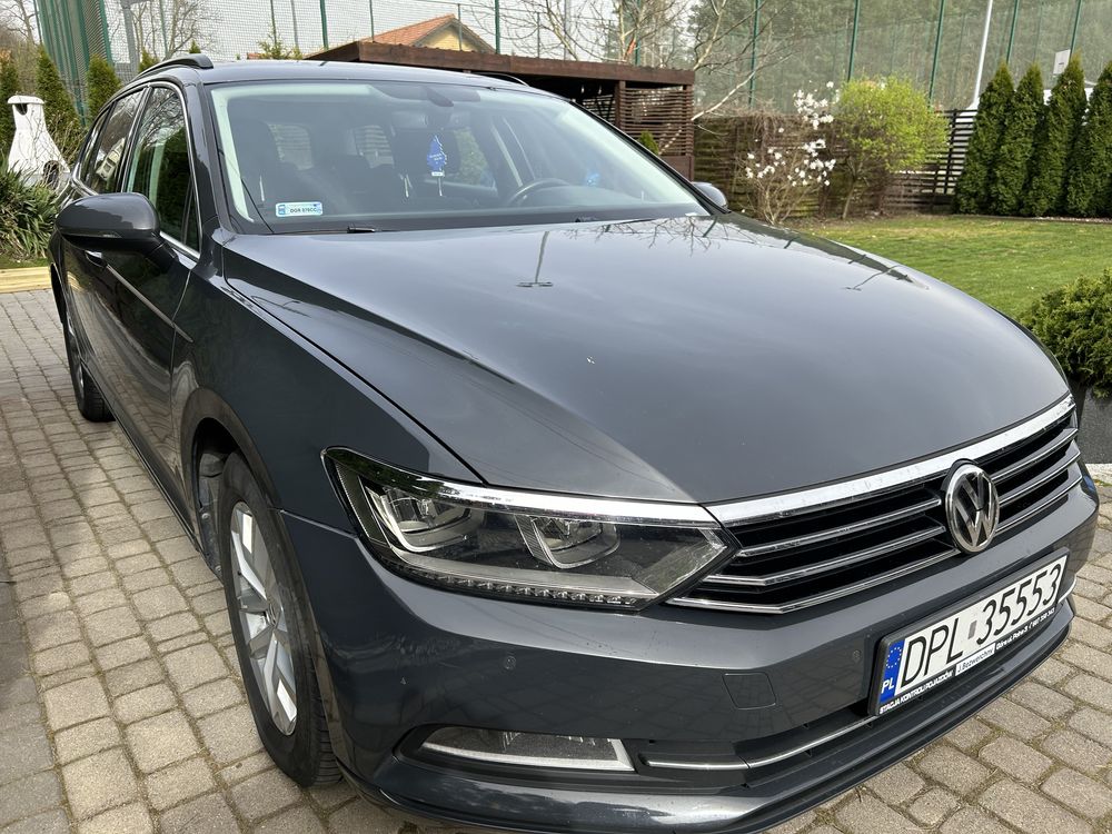 VW Passat 2.0, LED, oryginalny ekektryczny hak, fotel z masażerem!!!