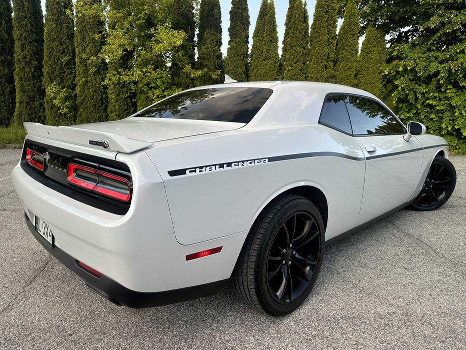 DODGE CHALLENGER 3.6 V6 FULL Bi-Xenon LED Kamera APPLE Wentyle ALU 20"