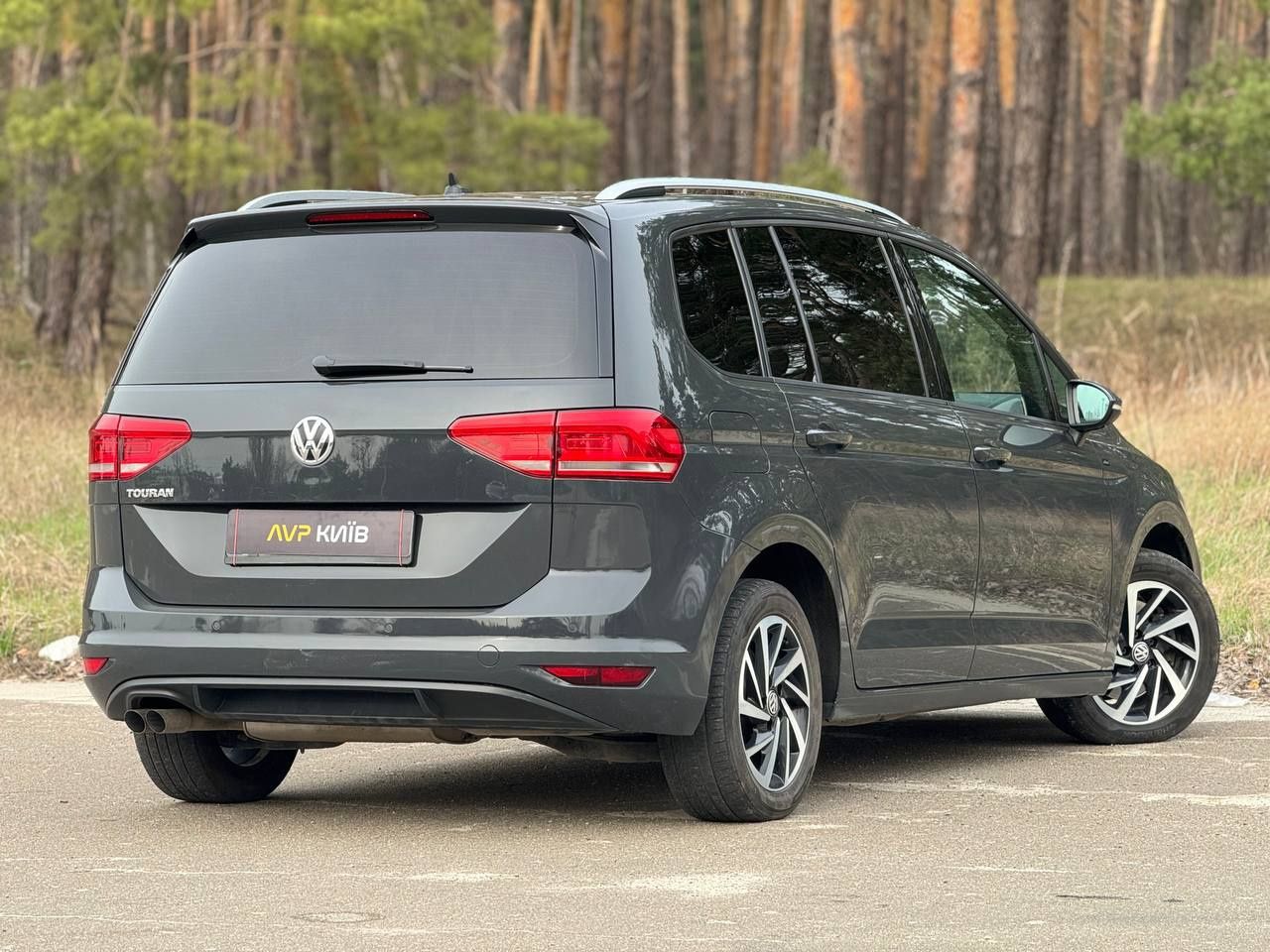 Volkswagen Touran 2018 2.0 дизель, автомат, 207т.км