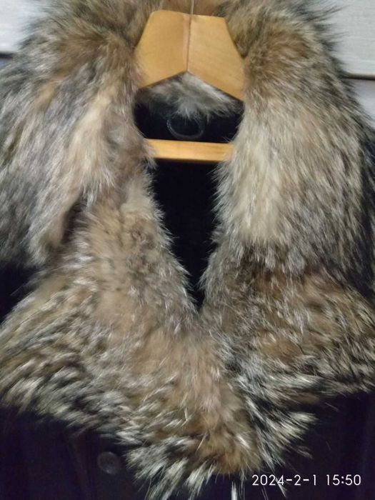 Дублянка жіноча, натуральна, комір єнот, розмір 36