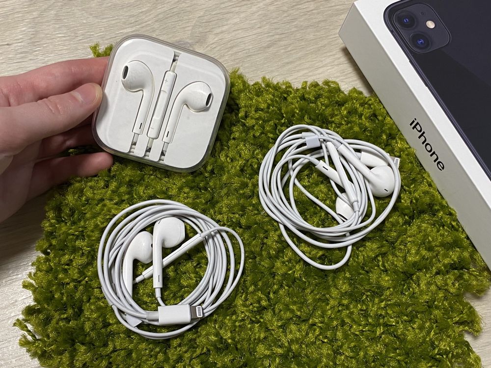 Навушники наушники оригінал Apple EarPods Lighting Connector