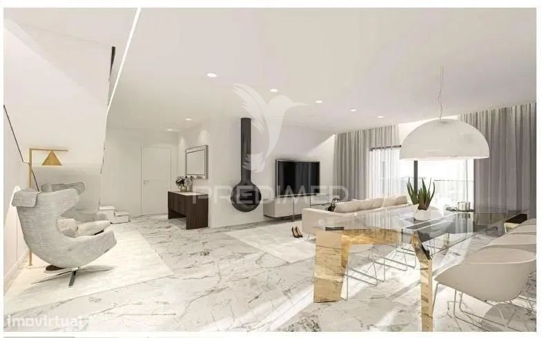 Apartamento T3 + 2 (Duplex) em Condomínio Privado