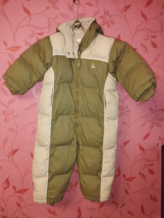 Зимний комбинезон  H&M.