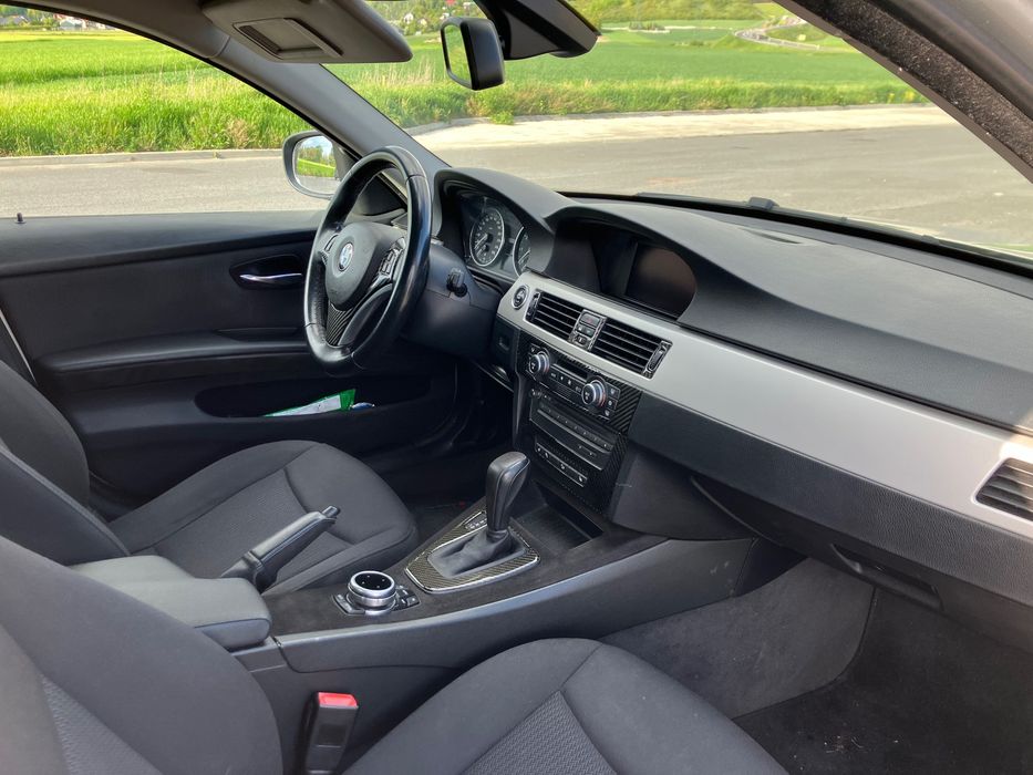 BMW E90 325i xDrive AUTOMAT