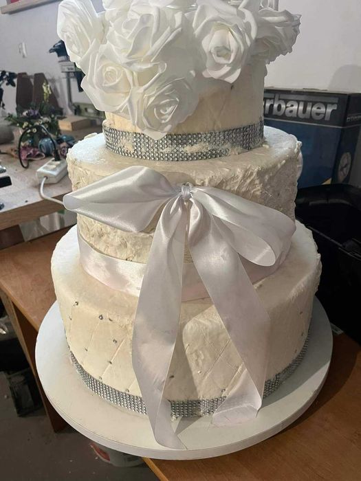 Biały fake tort - atrapa-wesele/komunia/chrzciny