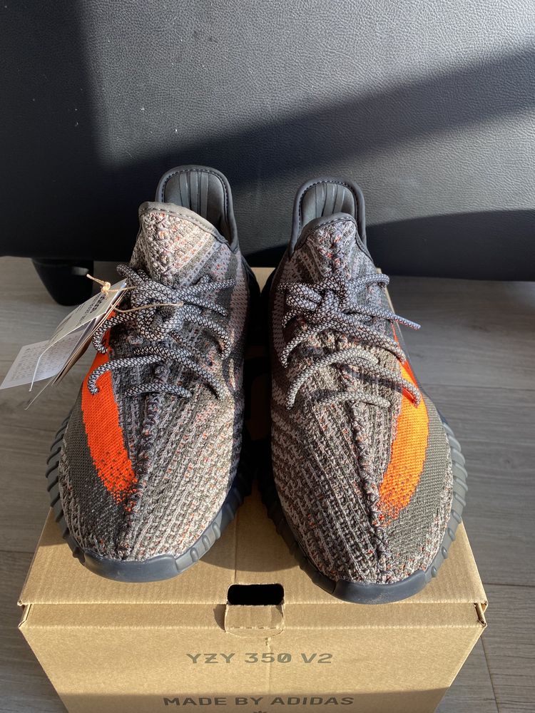 Adidas YEEZY 350v2 Carbon Beluga 44 2/3 EU (10,5 US)