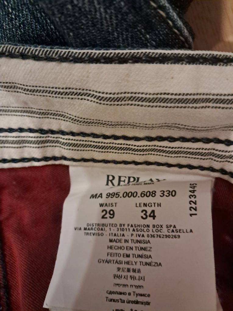 Levis,  Diesel e Replay