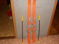 Narty plastikowe prl 115 cm. + kijki + dupolot