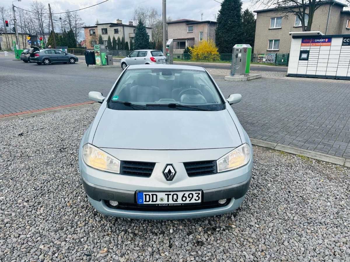 CAR4YOU Renault Megane 1.6 benzyna 2004 Opłacony Klima 181301km