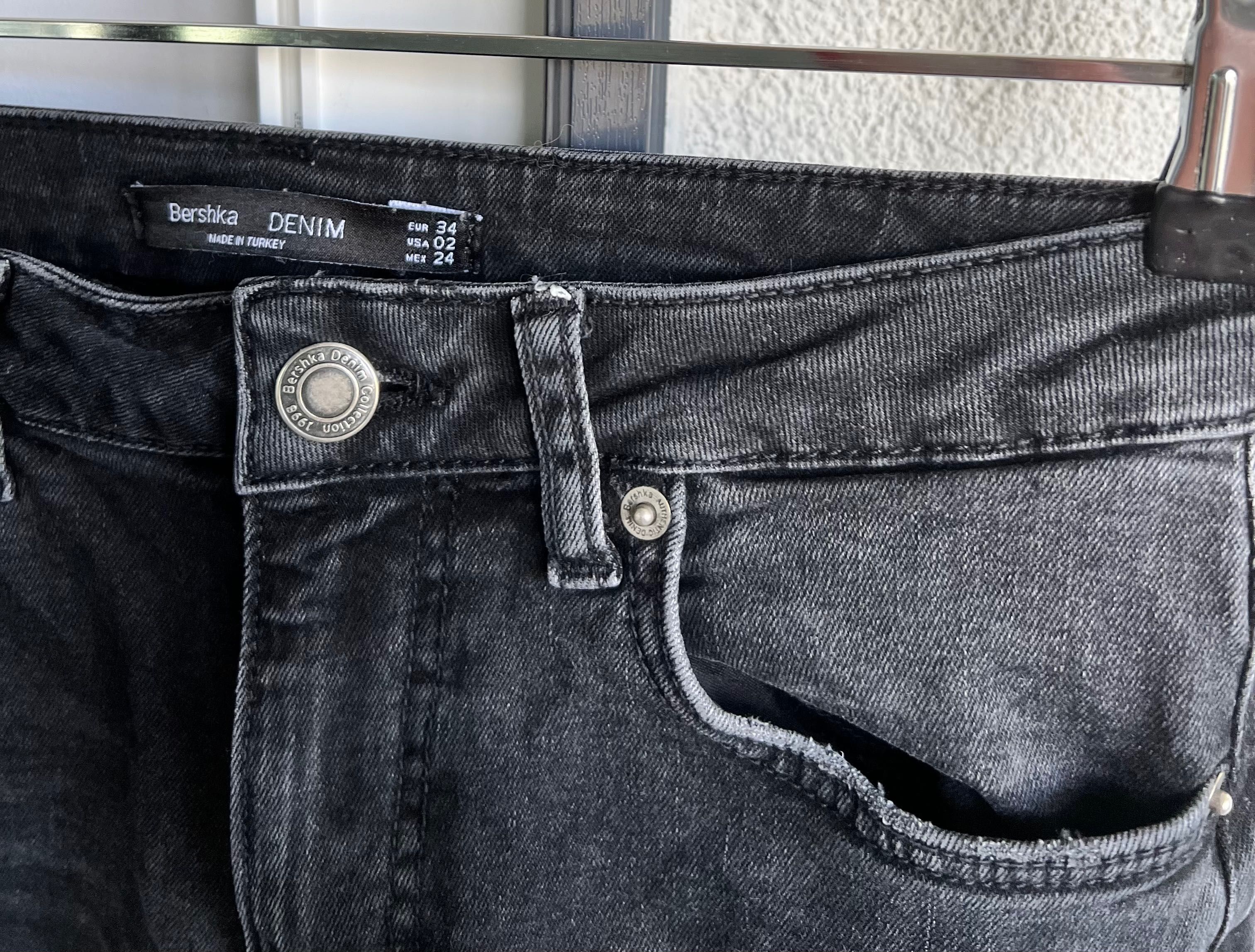 Spodnie jeansy damskie Bershka 34