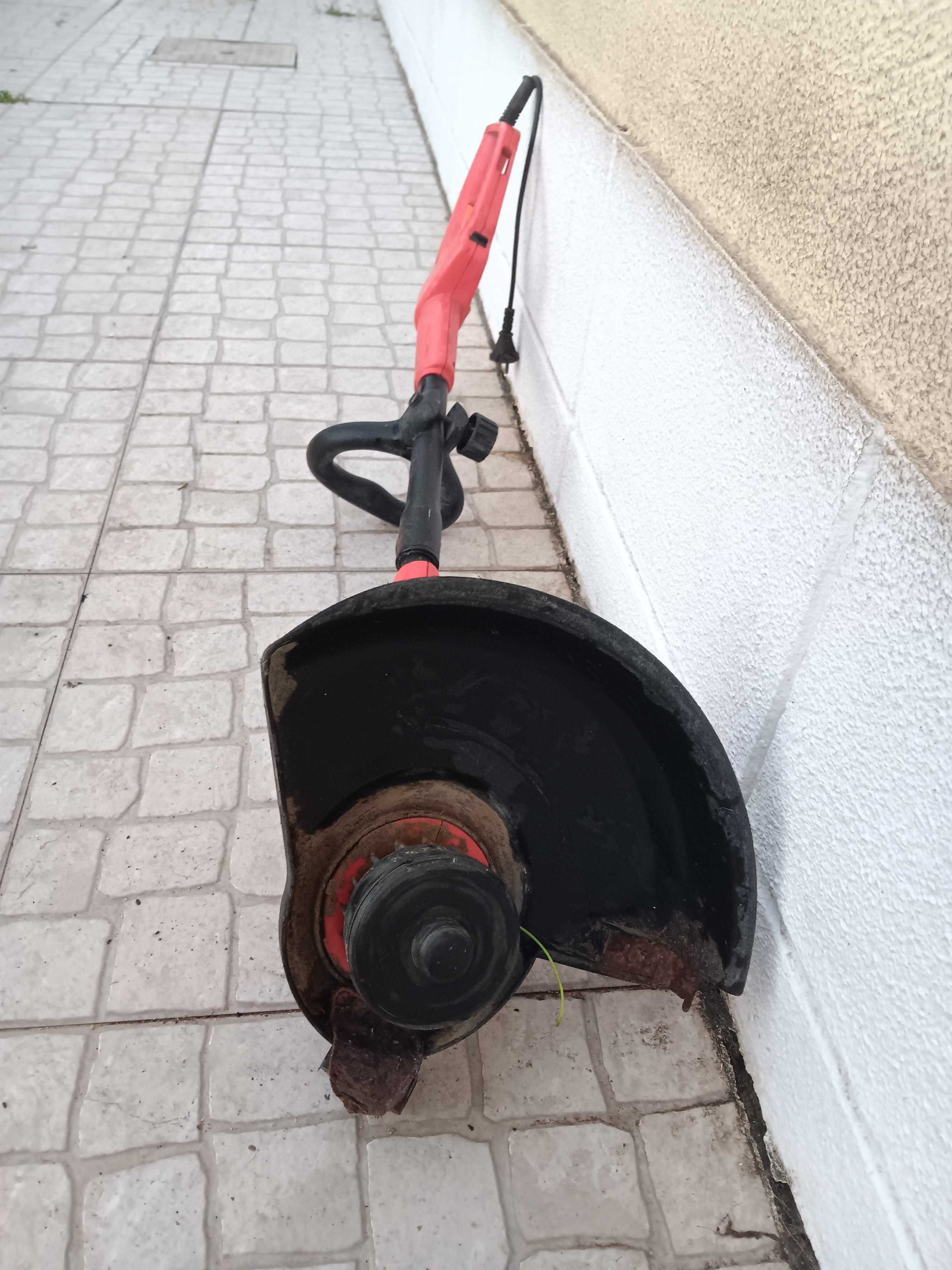 Aparador de relva Valex Denver 450