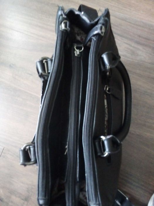 Torebka damska czarna skóropodobna