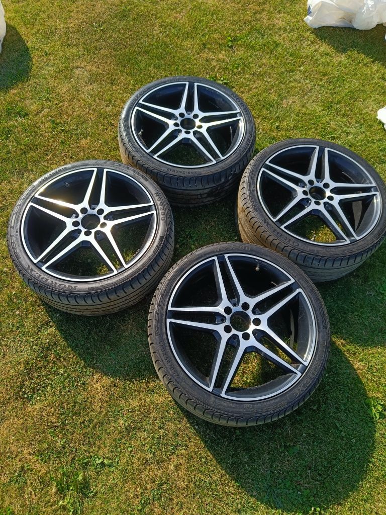 Felgi 19" 5x112 Mercedes-Benz E-Klasse  Mythos Black Diamond.
19"
