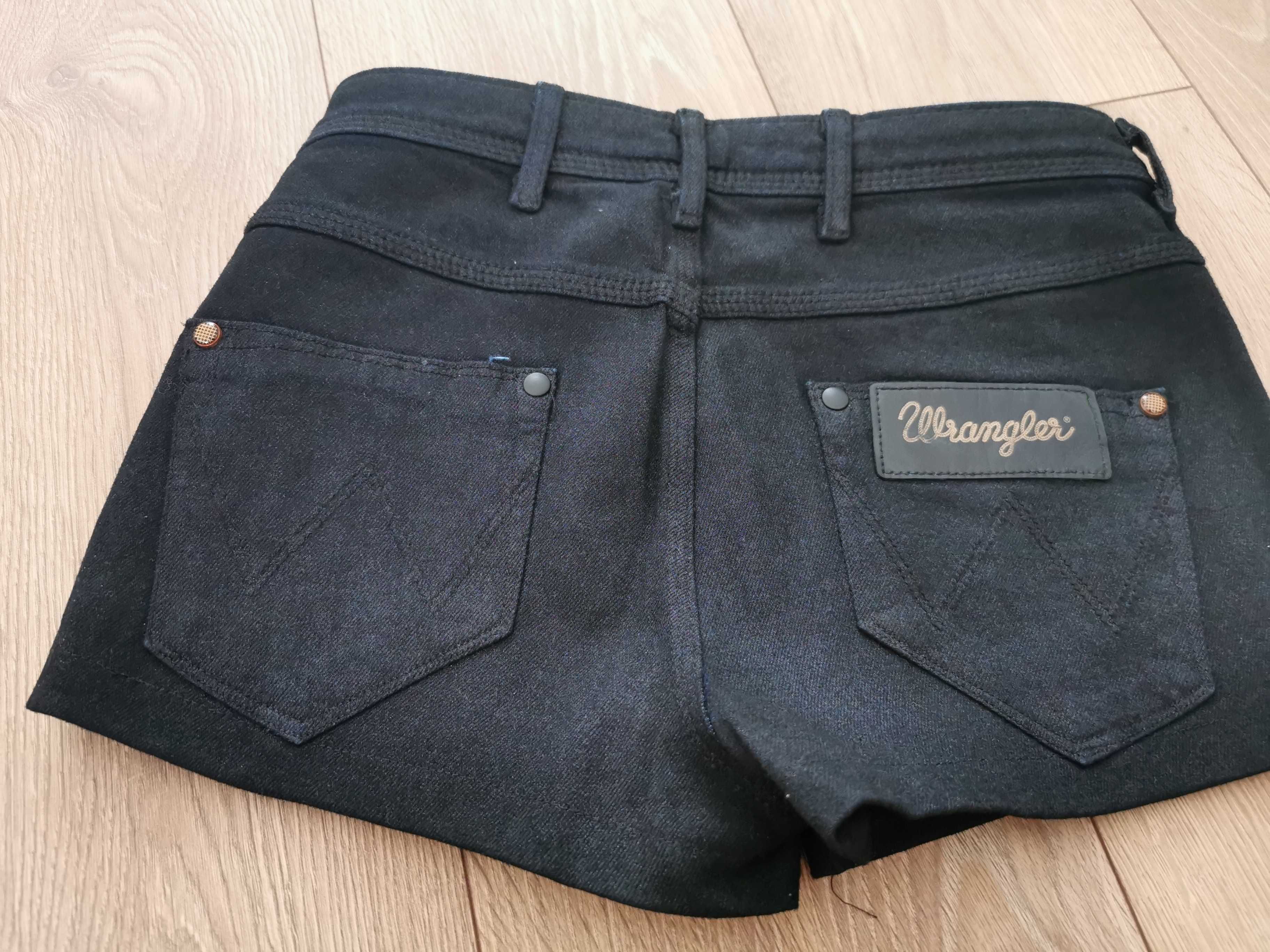 Spodenki czarne Wrangler r. 36
