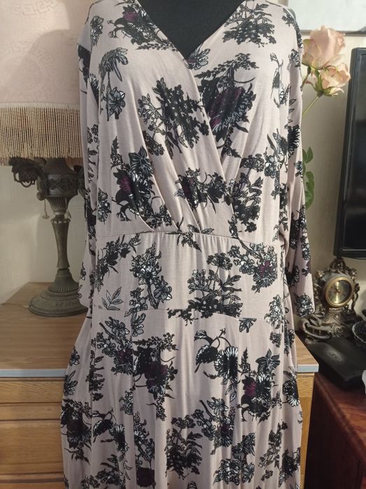 Женское платье. Батал