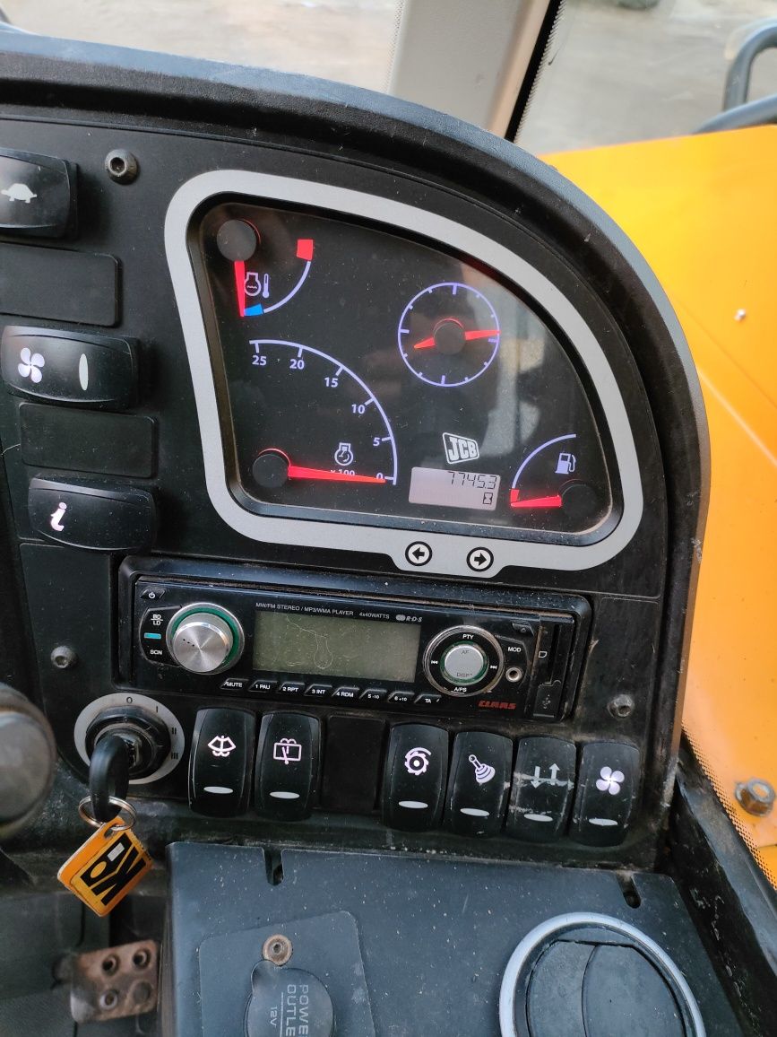 Ładowarka teleskopowa JCB 527-58 Agri 2012 rok