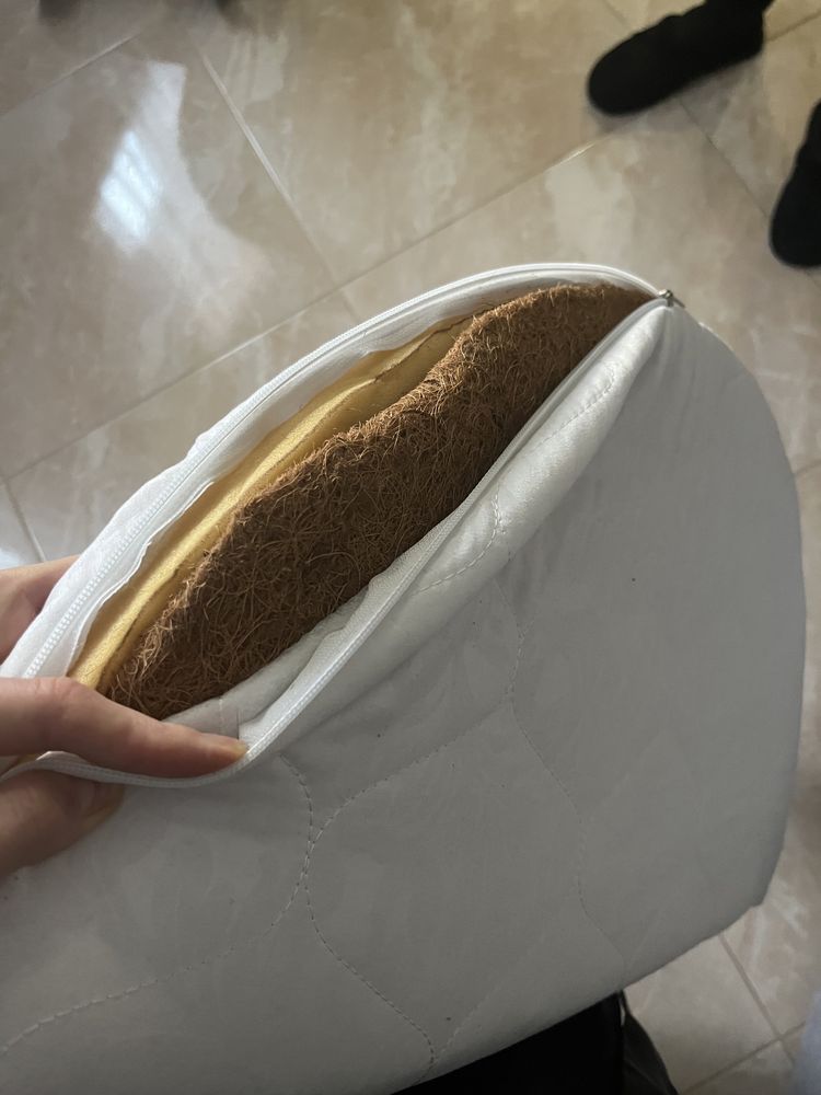Матрас у дитяче ліжко