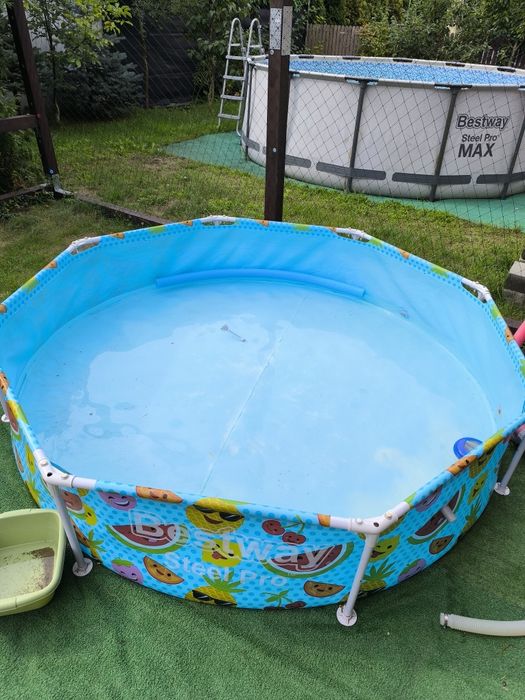 Basen 2.44 m z pompa