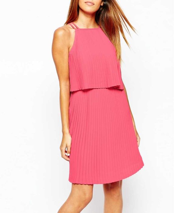 Вишукане рожеве плаття в плісіровку на бретелях плиссе розовое