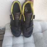 Sapatos encaixe btt scott