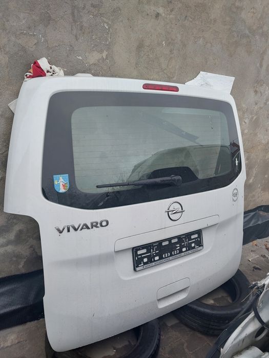 Klapa bagażnika Opel Vivaro Zafira D 2021r.