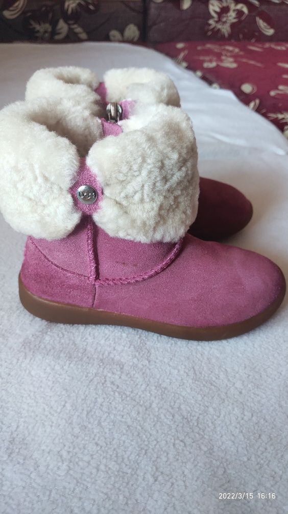 Уги бренда UGG Демисезонные 27р