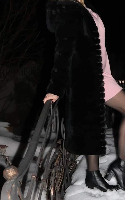 Мутонова шуба,р.42-44