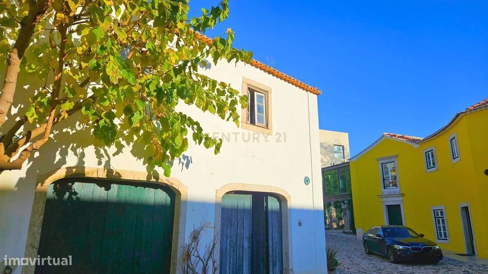 Moradia T3- Zona Histórica em Paço de Arcos (com projeto)