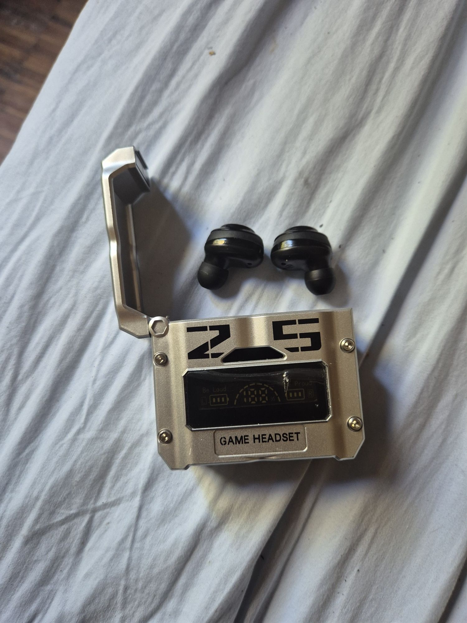 Tenho para venda estes auriculares sem fio por blutoo  para telemovel