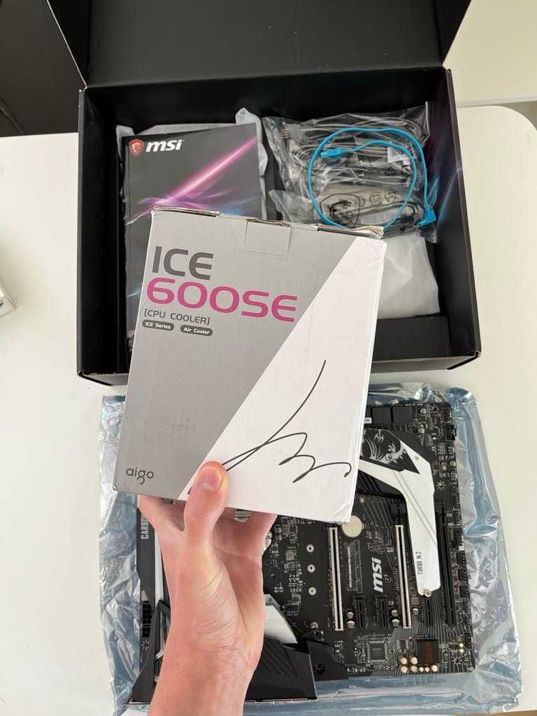 Zestaw i5‑9600K / Z390 Pro Carbon / 32GB RAM / Aigo RGB Coole
